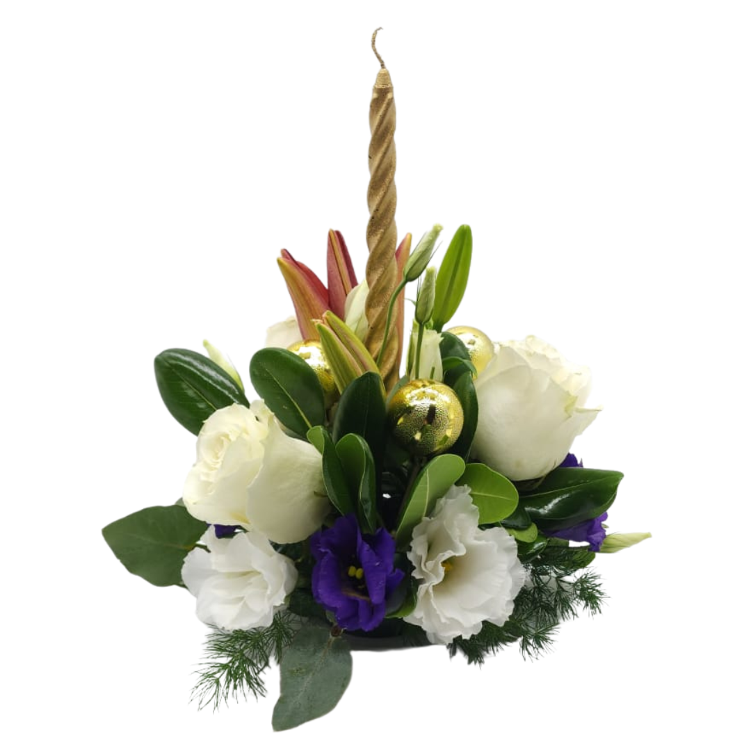 Centro de mesa navidad con flores lisciantos y rosas importadas